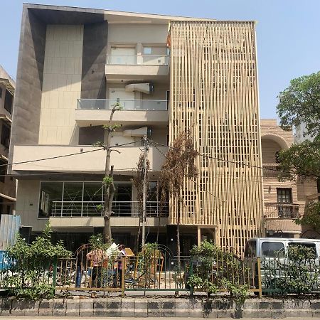 Hotel Leo Saffron - Pitampura Delhi  Exterior photo