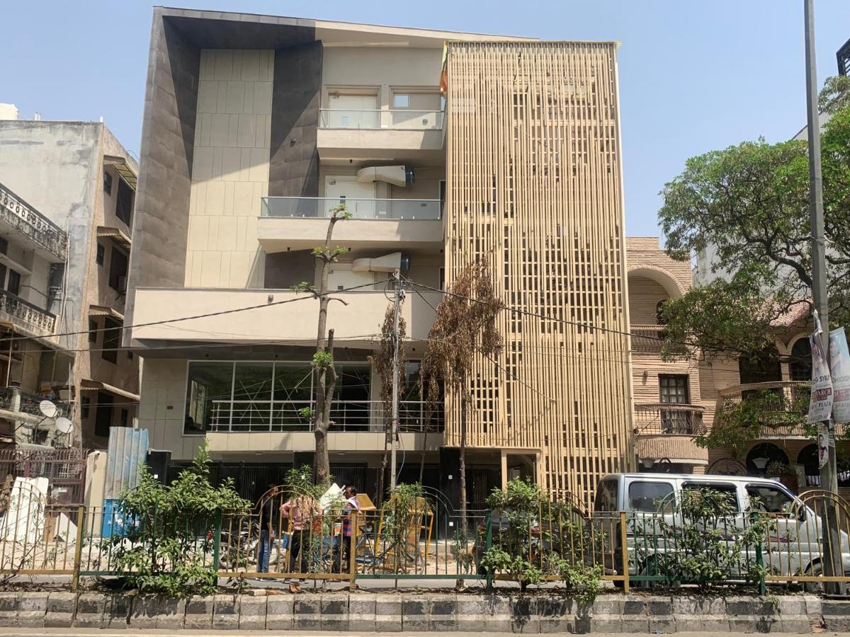 Hotel Leo Saffron - Pitampura Delhi  Exterior photo