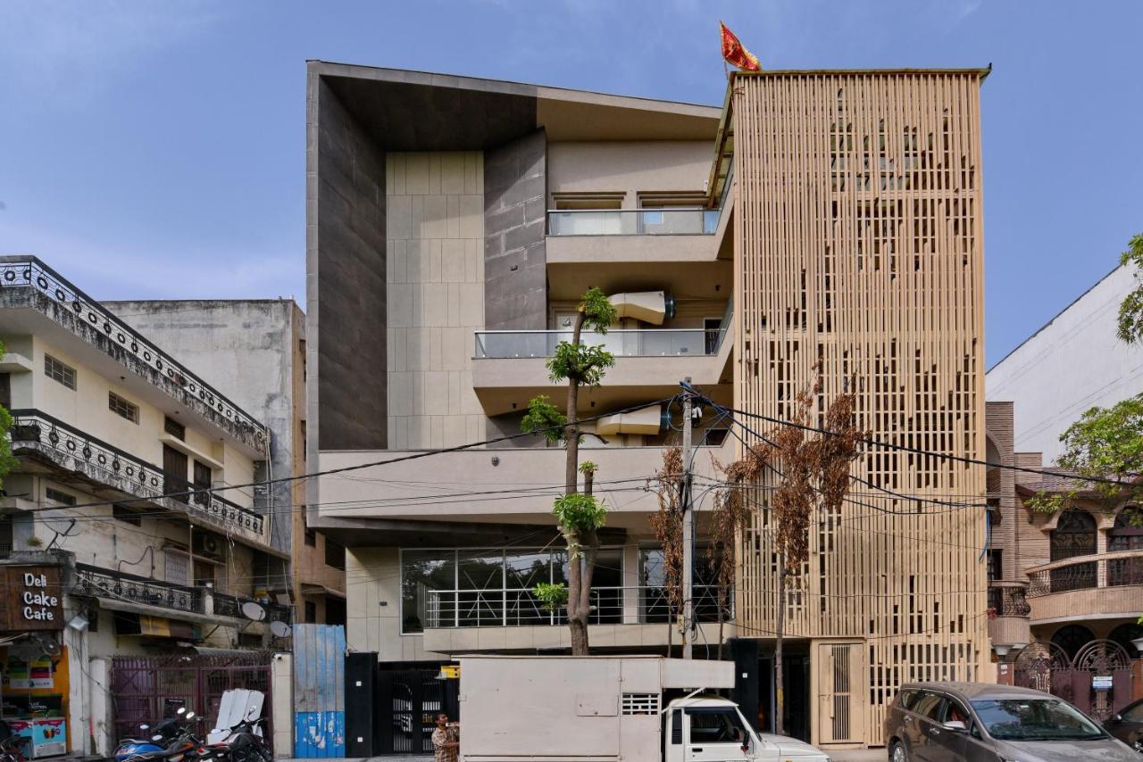 Hotel Leo Saffron - Pitampura Delhi  Exterior photo